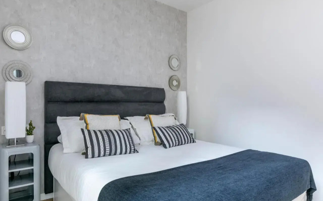 Riverside by Forever Rentals