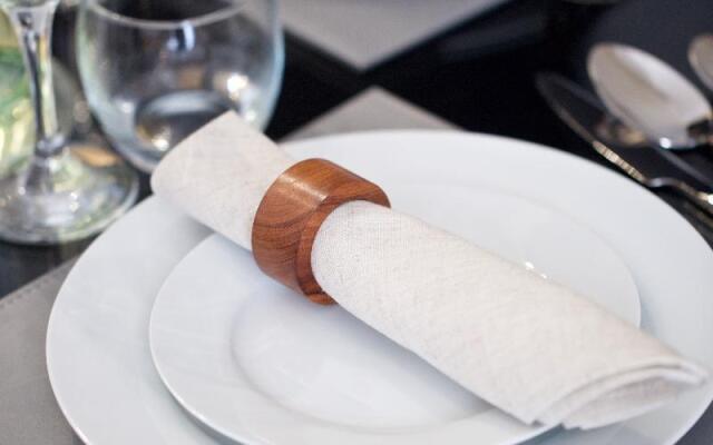 Avari Apartments - Winchester Collection