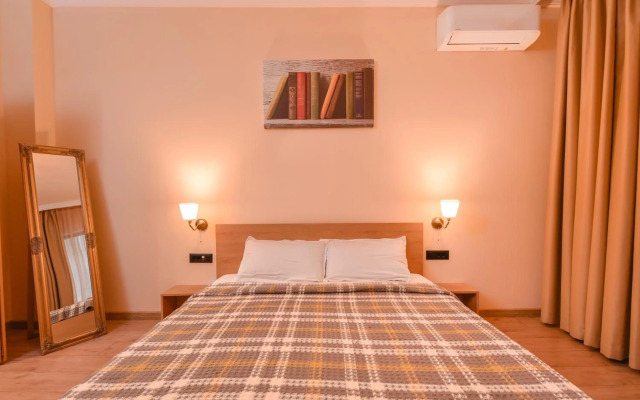 Sofia Dream Apartment - The Library - 3-BDR, 2-BTHR