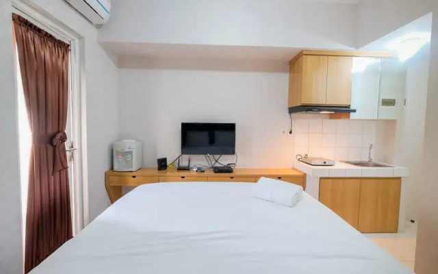 Elegant Studio Room The Springlake Summarecon Apartment