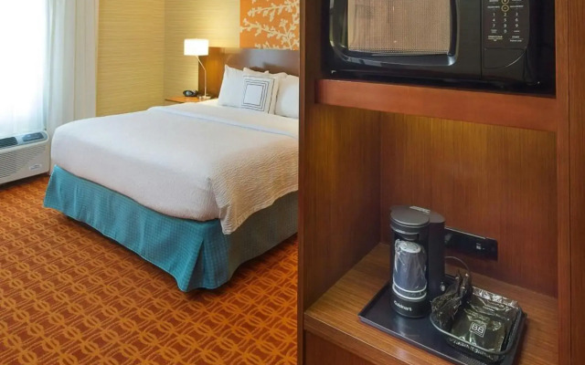 Fairfield Inn & Suites Monaca