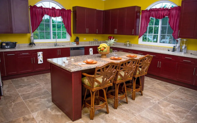 Villa Sweet Villa