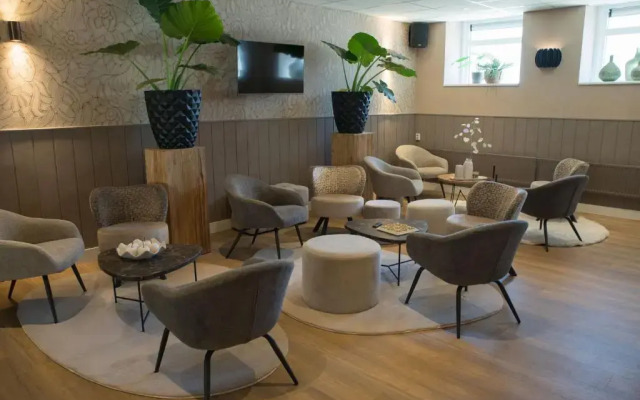 Отель The Bloom