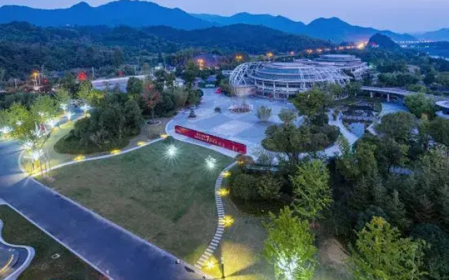 Grand New Century Resort Anji Huzhou