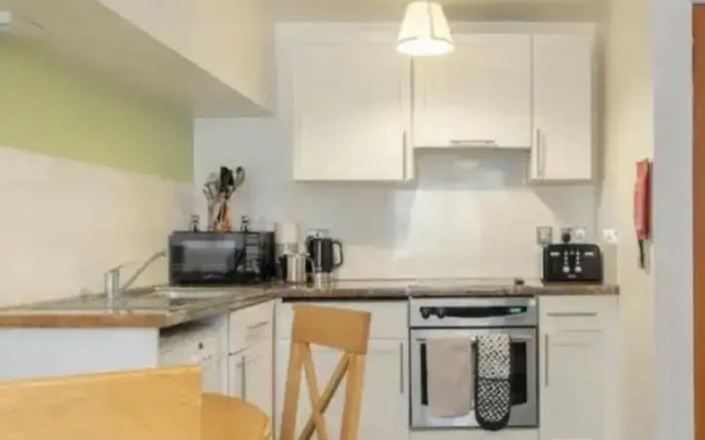 Smart 2 Bed Apartment Edinburgh City Centre Old To