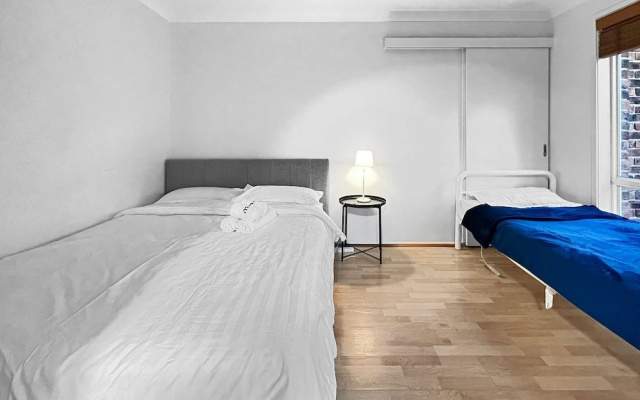 Metawise Cozy Family Room4 in Shared Home Free Parking – Guest Rooms – Sydney