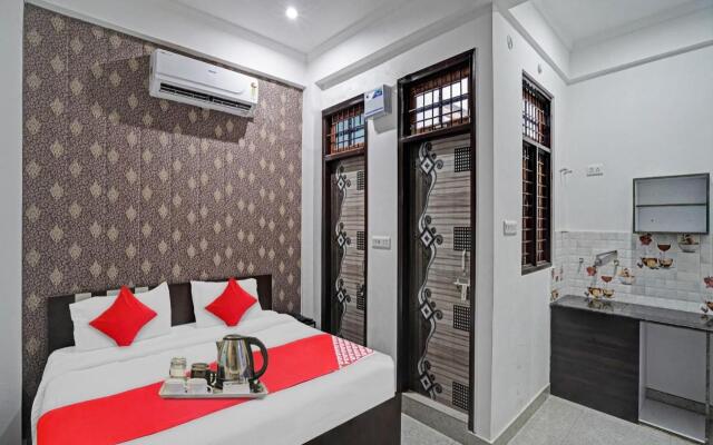 OYO Flagship 70217 Visitor Guest House