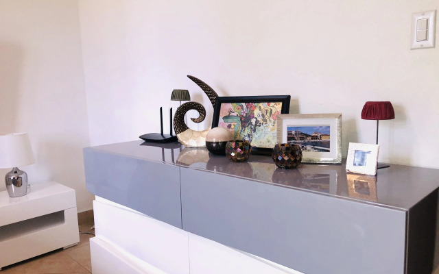 Savana at Porto Cupecoy Marina