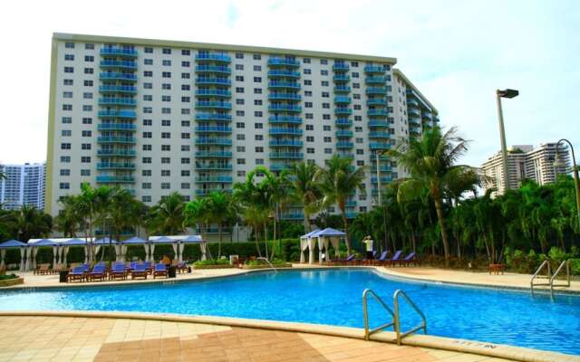 19370 Collins Ave # 426