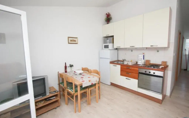 Apartments Luka