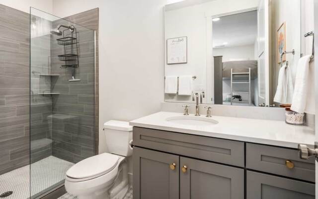 Desert Brooke 5 Bedroom Townhouse