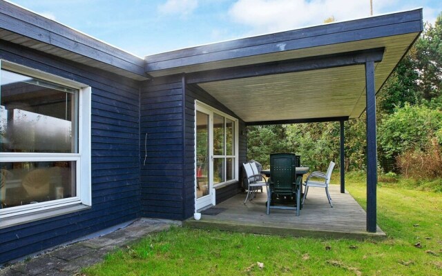 Splendid Holiday Home in Ålbæk With Roofed Terrace