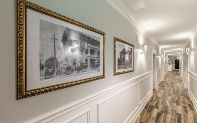Rideau Comfort 2BD 1BA Apartment Free Parking