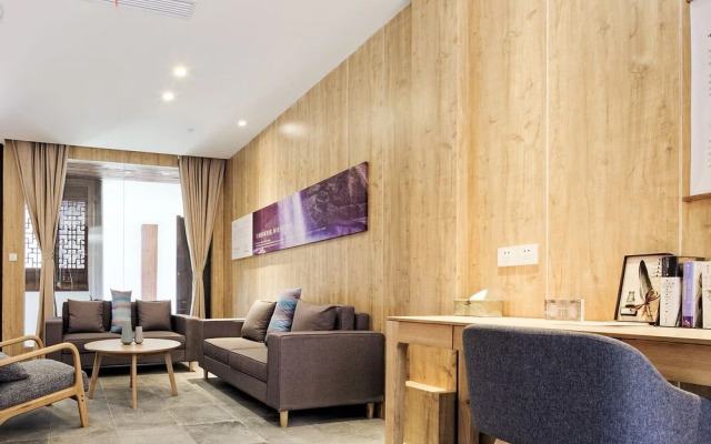 Changshu Chujian Yue Hotel
