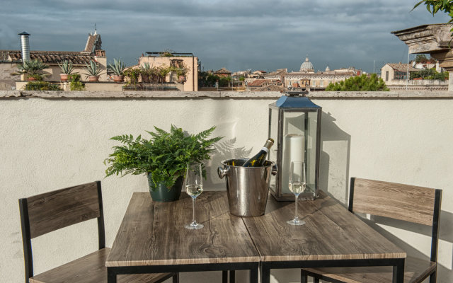 Terrace Pantheon Relais