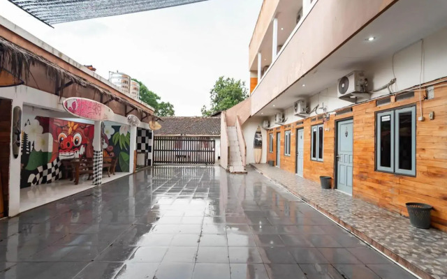 OYO 867 Bettah Coba Homestay
