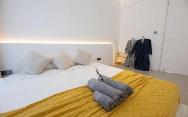 Ratchada Retreat Boutique Suites