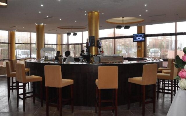 Kenenisa Hotel