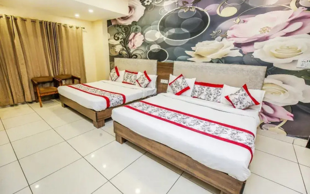 Goroomgo Karan Residency Amritsar