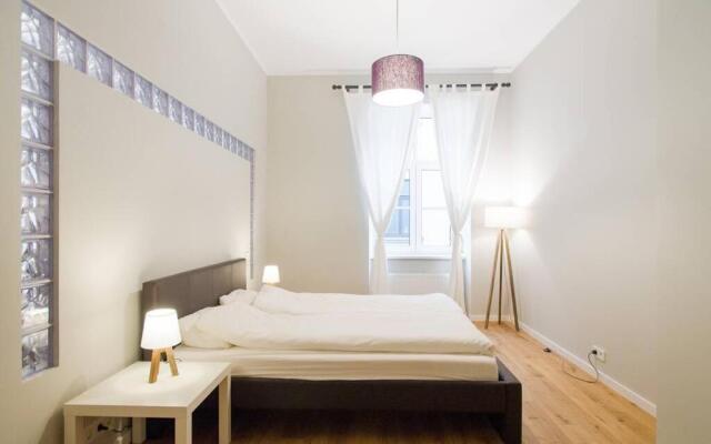 Modern & Spacious 80m2 Apartment in Riga Old Town