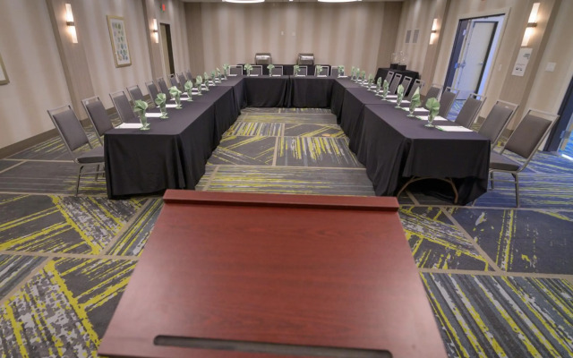 Holiday Inn & Suites Houston NW - Willowbrook by IHG