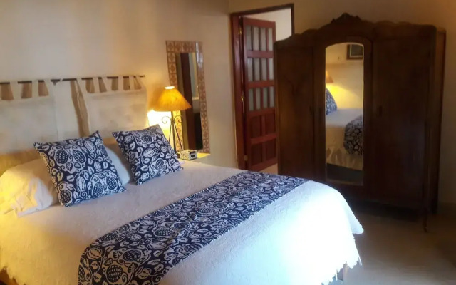 Pied-a-terre at Casitas Aparicio