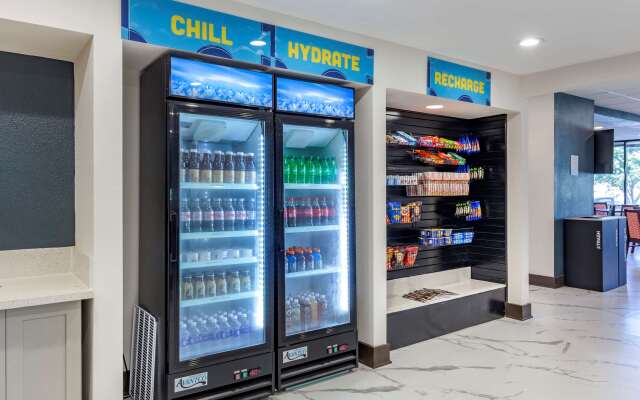 Clarion Pointe Raleigh Midtown