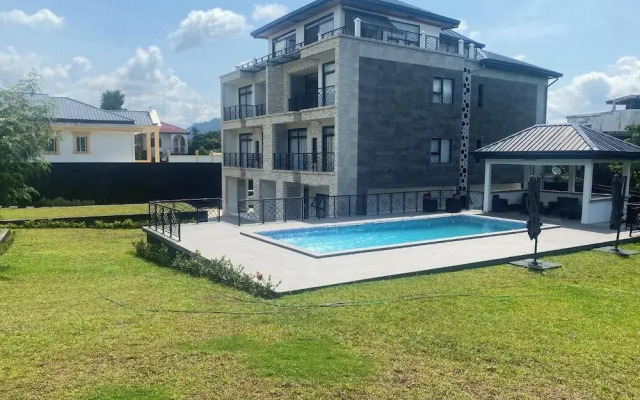 Home Xperience Luxury Apartments