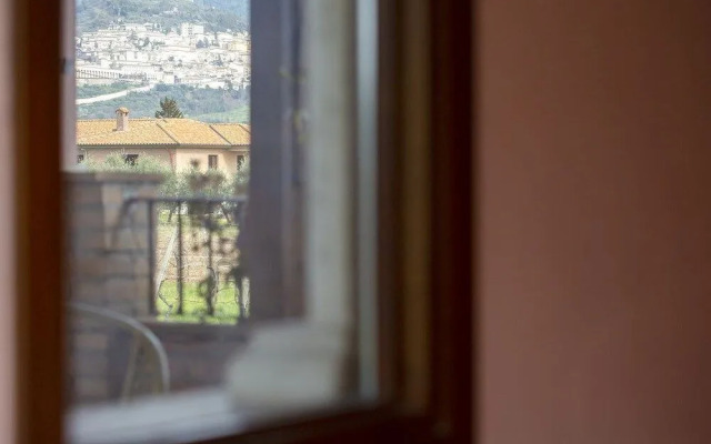 B&B With Pool and View of Assisi