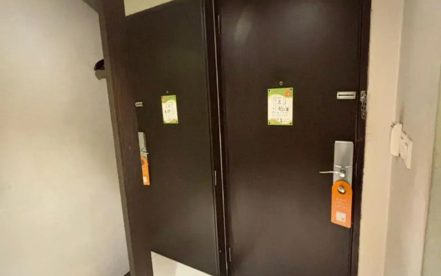 V Hotel Tebet, Jakarta