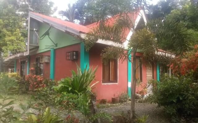 Clemente's Garden & Resort