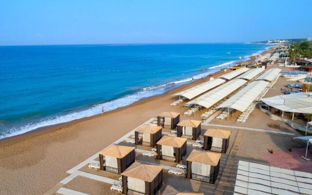 Seven Seas Hotel Blue