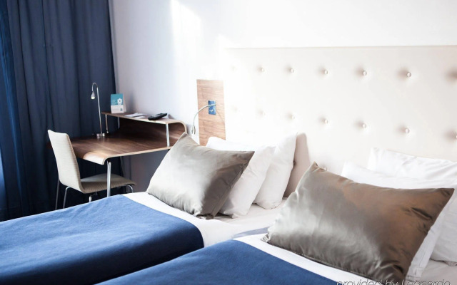 Best Western Hotel River C