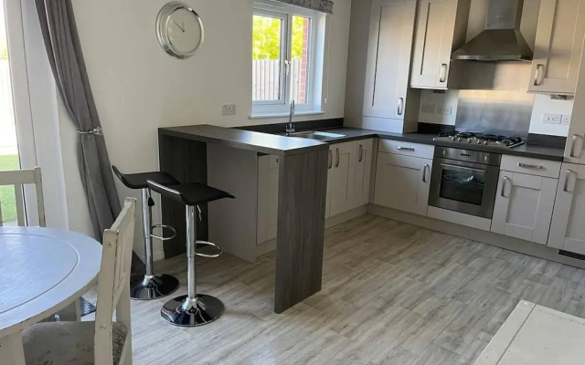 Remarkable 3-bed House in Wirral