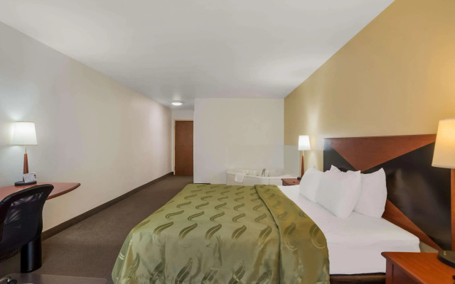 Quality Inn & Suites Chambersburg Northeast