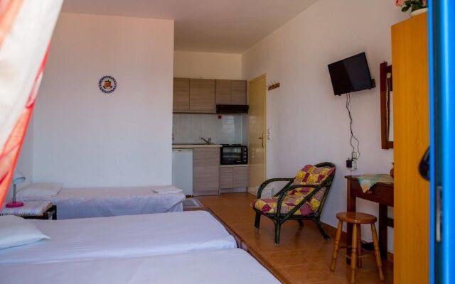 George Apartments Stegna