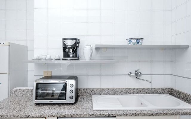 Lush Garden Steps Away from Great Park