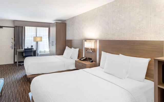 Best Western Mill River Manor
