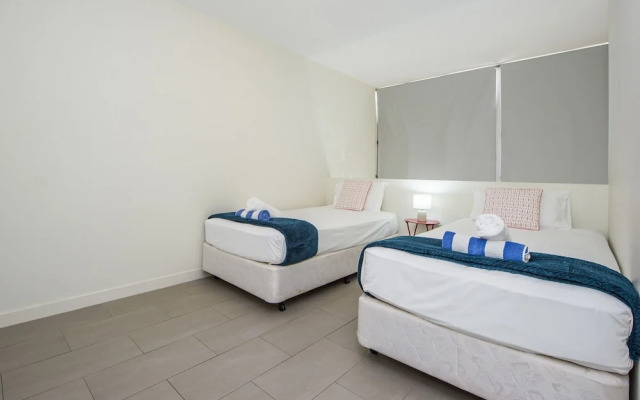 1 Bright Point Apartment 4303