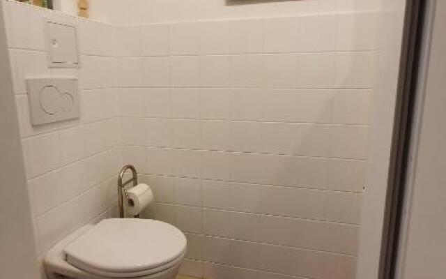 Gorgeous Viennese Apartment 10 min to City Center
