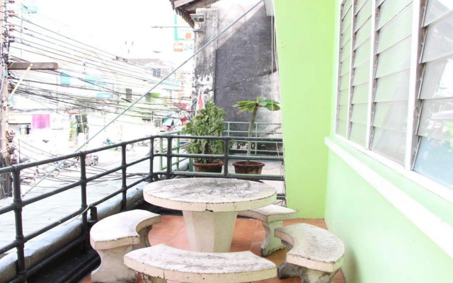 OYO 1054 Phuket Backpacker Hostel