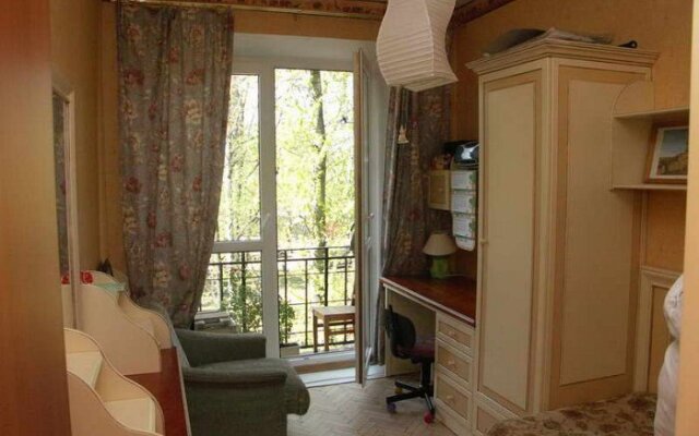 Na ulitse Grota; 1-3 Apartaments