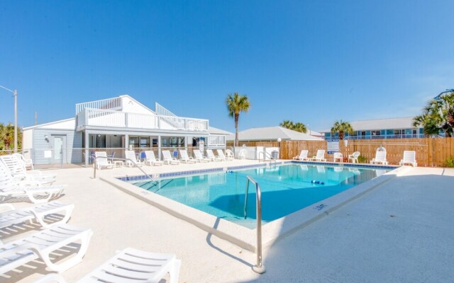 Southwind by Book That Condo