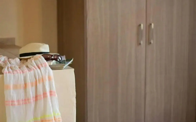 Asikiko Suites