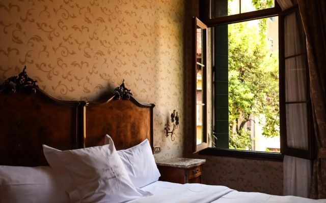 Hotel Flora