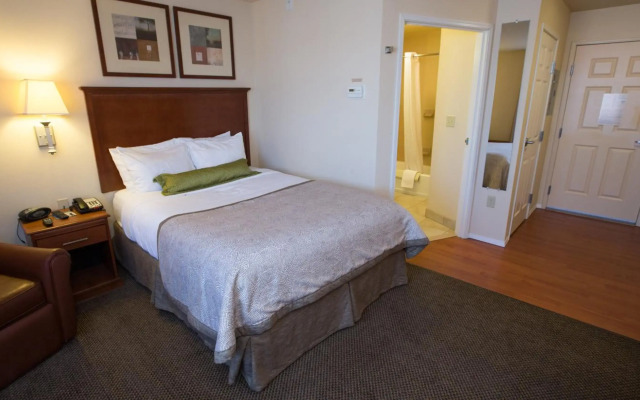 Candlewood Suites Springfield by IHG