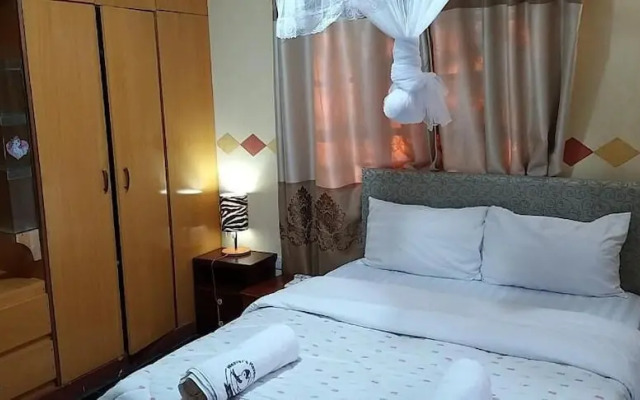 Lux Suites Weavers Haven Guest House