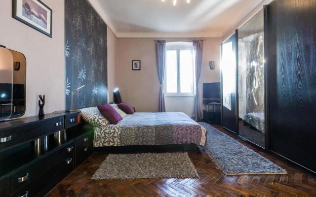 Bristol lux 3BR apartment with view