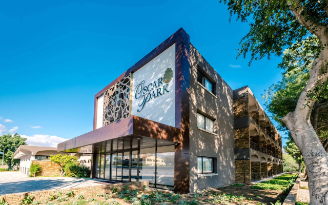 Oscar Park Hotel