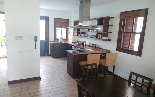 House With 3 Bedrooms in Mahé, With Wonderful sea View, Private Pool a